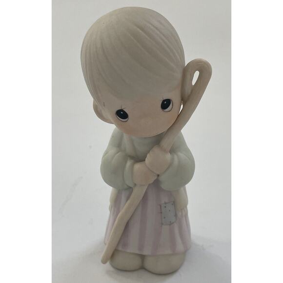 PRECIOUS MOMENTS NATIVITY 104000 SHEPHERD w/STAFF COME LET‎ US ADORE HIM 1986 - Picture 1 of 9